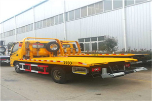 颍东区附近拖车救援搭电