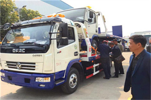 颍东区汽车道路救援拖车价格